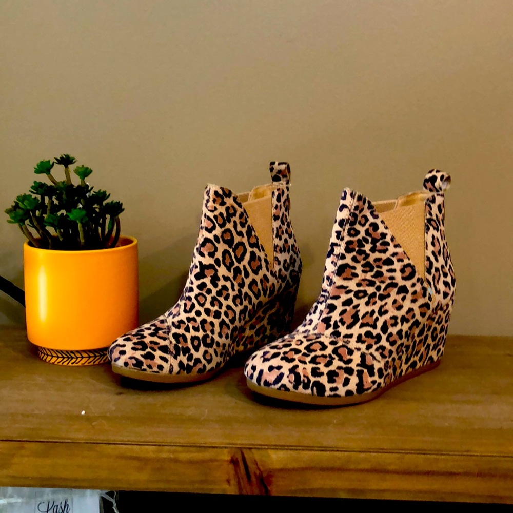 Women’s shoes